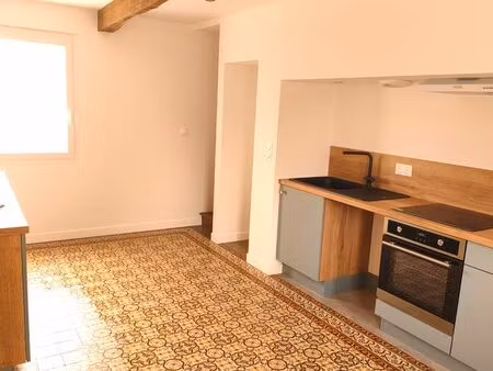 maison spacieuse entièrement rénovée