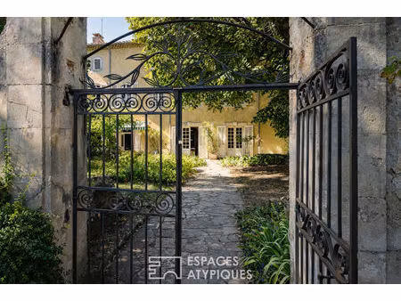 bâtisse de caractère pour de beaux projets en basse ardèche