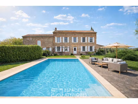 maison de maître au coeur d'un parc arboré à lherm