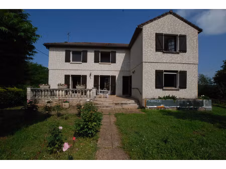 maison t5 avec piscine et grange le roc (46)