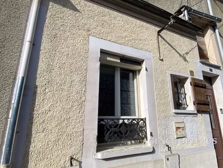 petite maison pleine de charme - idéale 1er achat - petit bu