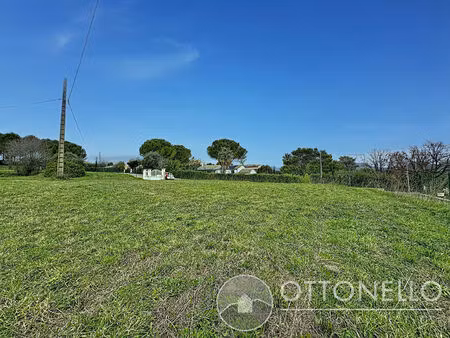 terrain constructible viabilisé roquebrune-sur-argens 650 m2