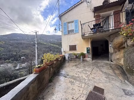 contes studio avec cuisine equipee