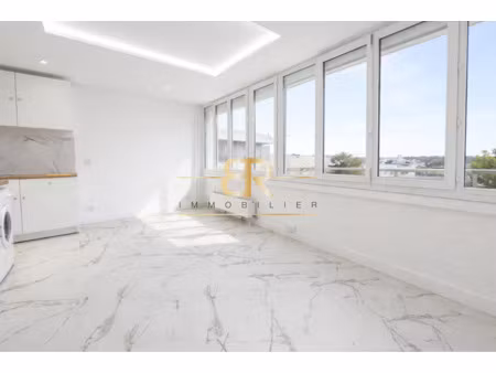 à vendre studio coup de coeur boulevard brune 75014