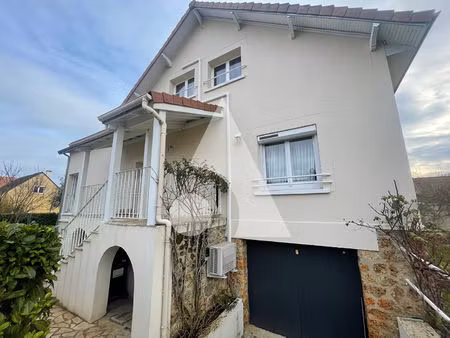 maison et dépendance - 269 m² au sol - quartier pavillonnaire