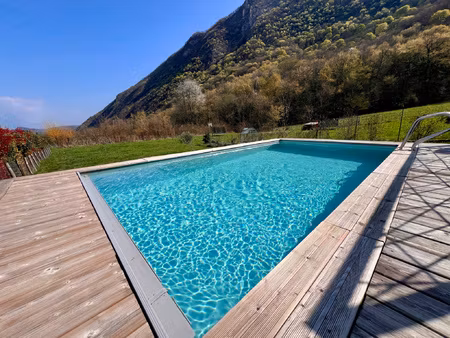 élégance contemporaine & fort potentiel pour cette villa à s