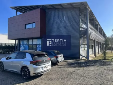 bureaux + atelier a vendre ou a louer