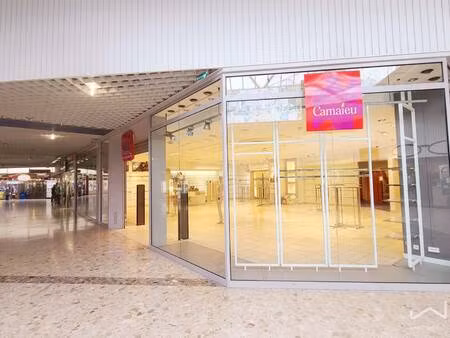 local commercial à louer