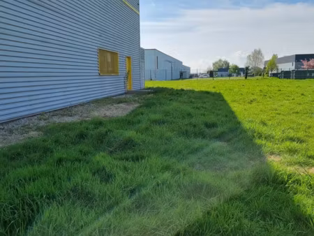 entrepôt à construire à vendre