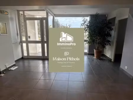 vente local professionnel environ 570m2 sanary sur mer (83110)