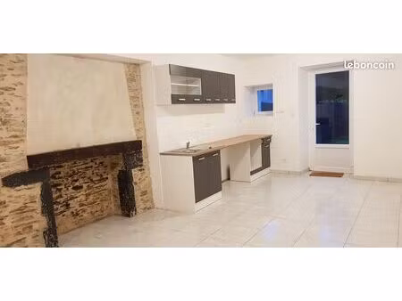 appartement t4 94 m2 avec jardin en plein bourg issé