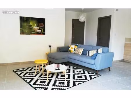 t2/f2 meublé biguglia de 53m² avec terrasse + clim