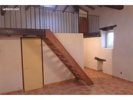 particulier loue studio viols le fort