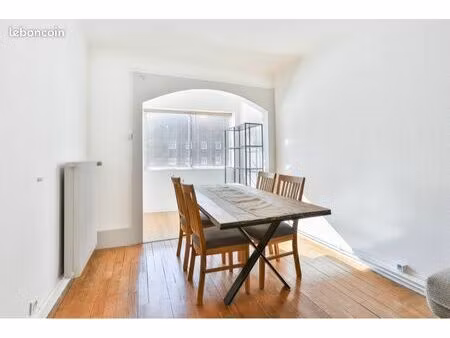 à louer – appartement meublé 2 chambres – 50 m² – proche centre-ville