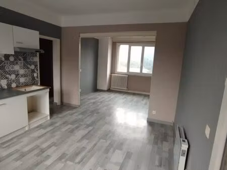 appartement f3 60m2 plus terrasse de 12m2