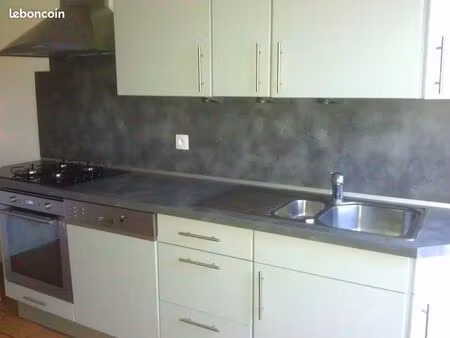 appartement 1 pièce 63 m²