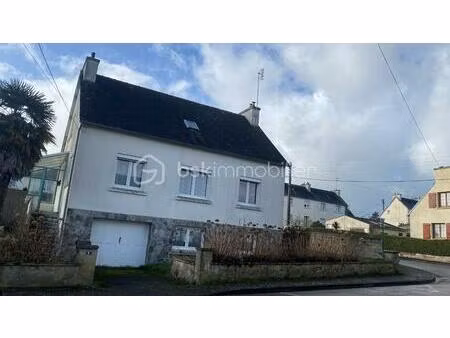 maison ancienne de 68 m² à chateauneuf-du-faou