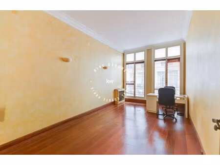 bureaux avec commerciaté