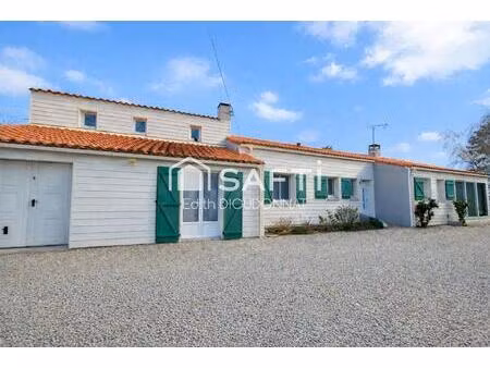 maison d'habitation et locatif sur terrain de 2.5 ha avec étang