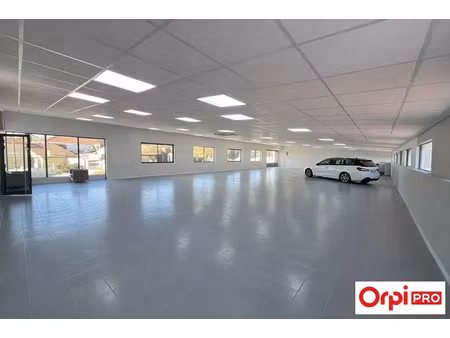 local commercial a louer