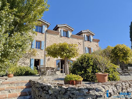 domaine de charme avec gîtes et dépendances