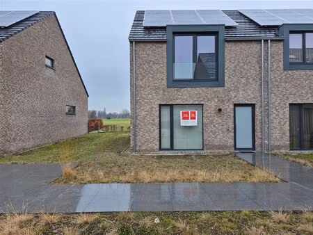 huis te huur in sint-niklaas met 3 slaapkamers