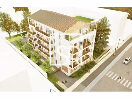 location local commercial 113m² clermont ferrand 63100