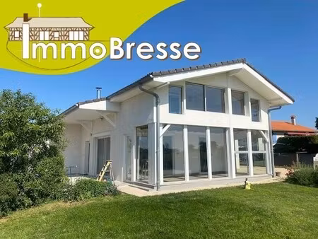 location maison 6 pièces 130m² perrex 01540