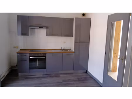 location appartement 3 pièces 71m² charlieu 42190