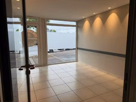 local professionnel spacieux de 120 m² à druelle balsac