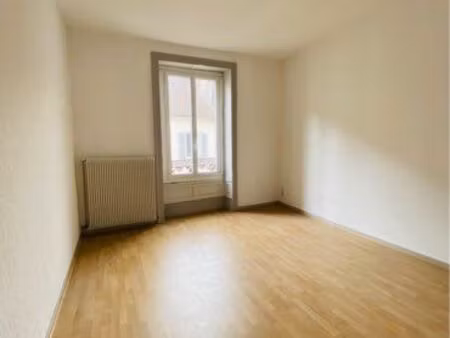 immeuble de rapport 5 lots – centre gray – 5 compteurs – travaux récents – fort potentiel