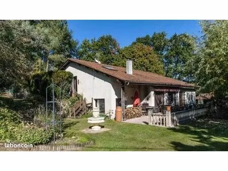 propriété 6 pièces 190 m²