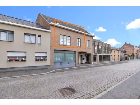 duplex met 3 slaapkamers en 2 staanplaatsen te roosdaal.