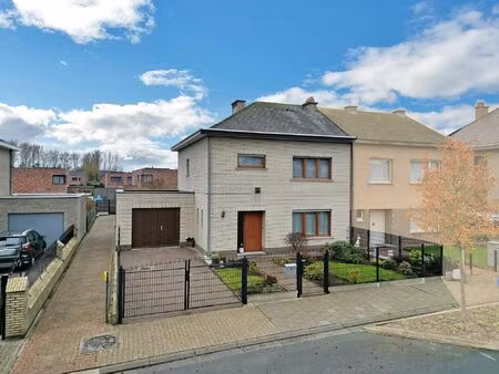 gezellige en solide woning in het rustige onze-lieve-vrouw-lombeek