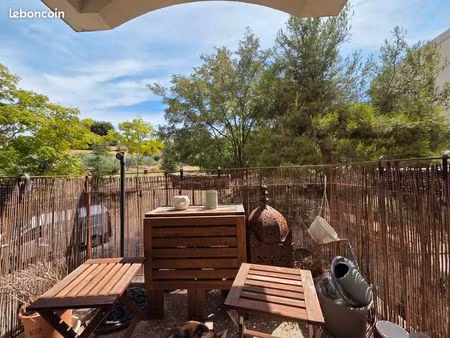 ? appartement 72 m² lumineux avec balcon à apt (84)