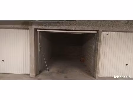 garage fermé securisé