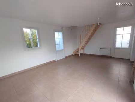 maison à louer à l'année