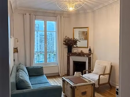 location meublée 3 pièces - 50m2 - 3e avec ascenseur