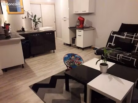 t2 rénové avec climatisation