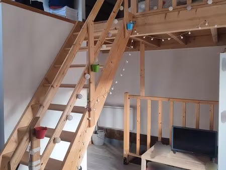 studio 16m² meublé dans immeuble sécurisé