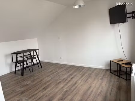 studio meublé rénové – 12 m² – montargis