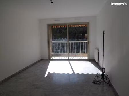 grand 2 pièces à louer