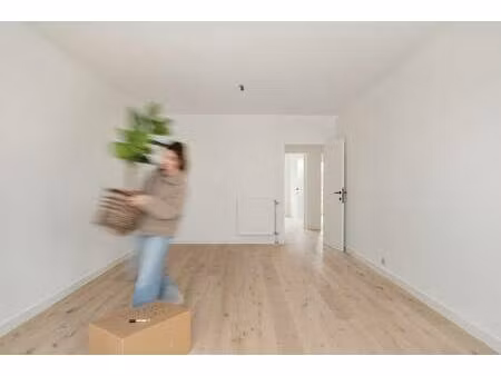 appartement te koop in wilrijk met 2 slaapkamers