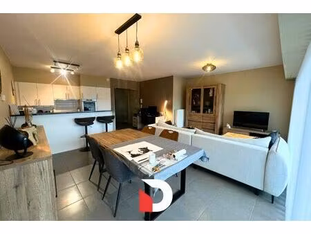 lichtrijk appartement met 2 slaapkamers te sint-kruis