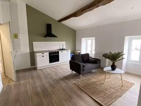 vente immeuble à saint-jean-d'angély (17400) : à vendre / 400m² saint-jean-d'angély