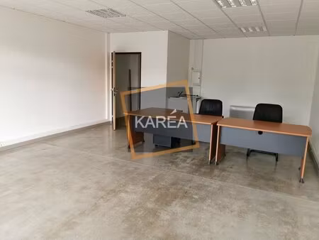 location local commercial 45m² serris 77700