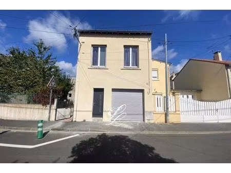 vente - hôtel particulier 5 pièces 120 m2 le mans