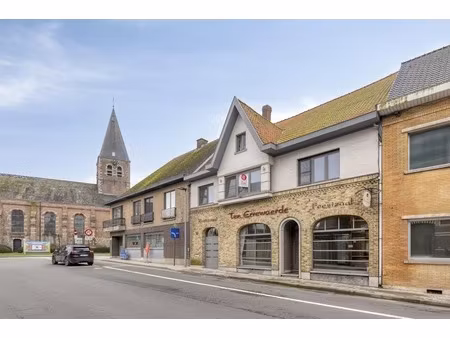 commercieel te koop in heestert