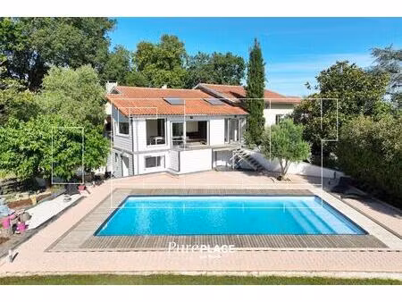 vend propriété familiale pour cause de mutation professionnelle