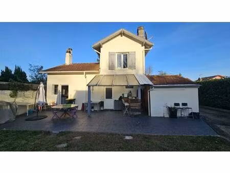 maison familiale avec studio